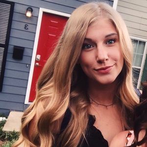 Meet your Posher, Bennett